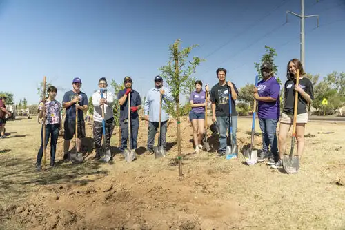 Jennings_20220416_American_Forests_02018-1280×853 (1)